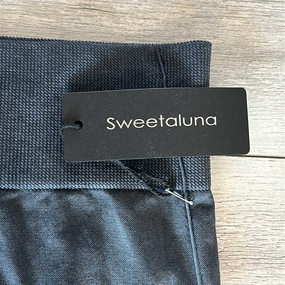 Sweet Taluna Gray Leggings with ripped distressed Detail size XL NWT